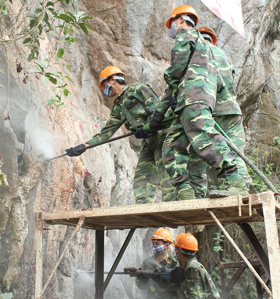 BẢO VỆ VÀ NÂNG CẤP CÔNG TRÌNH QUỐC PHÒNG